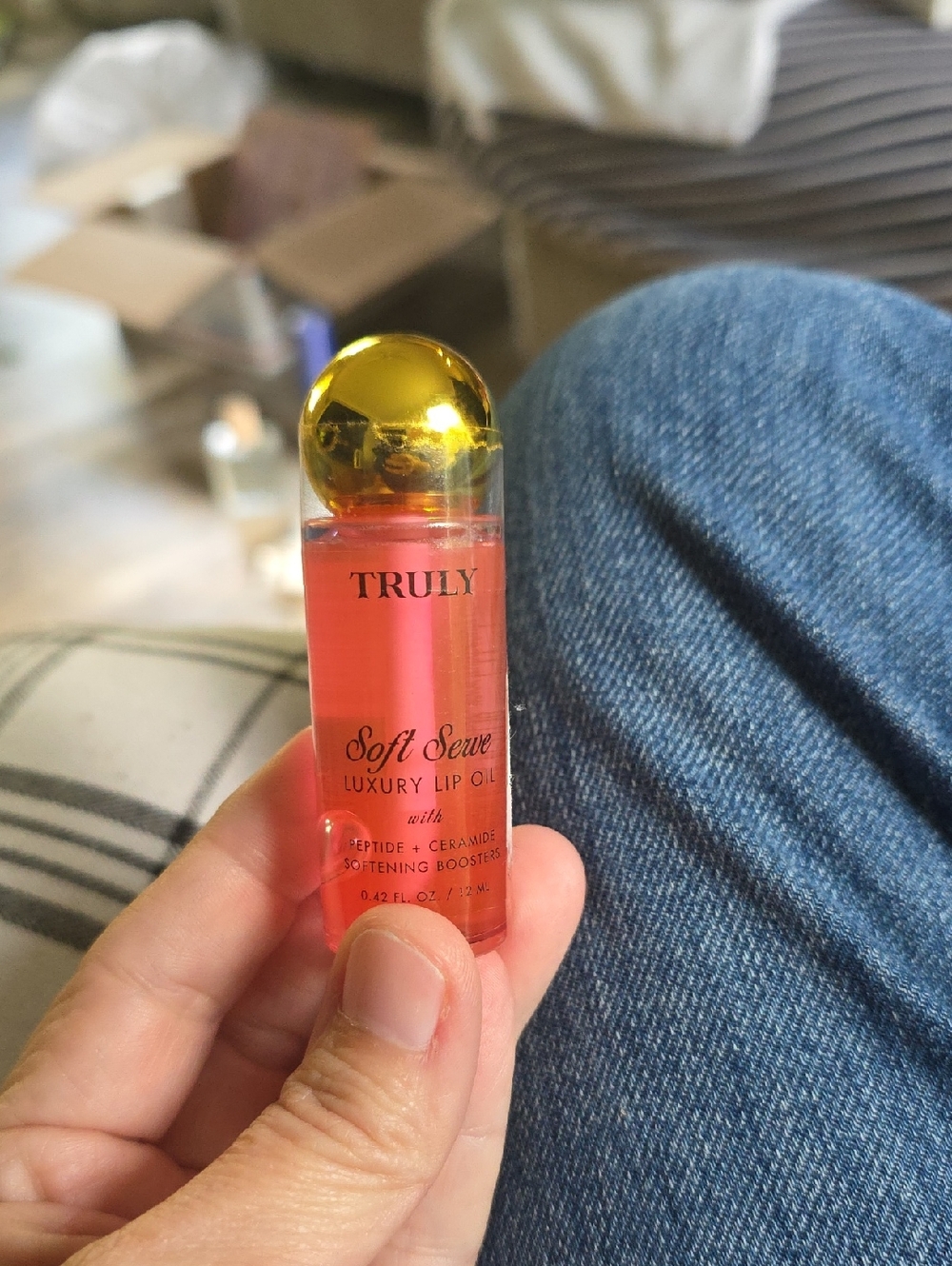 Truly soft serve luxury lip oil
